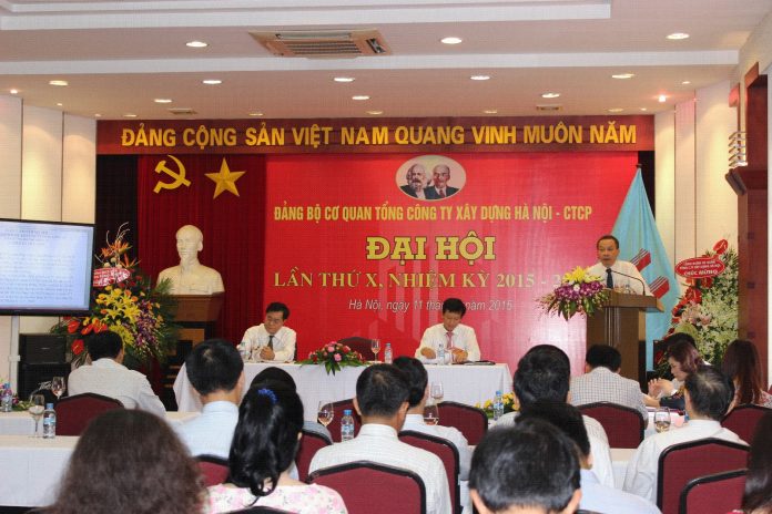 Đ/c Nguyễn Minh Cương, thay mặt đoàn chủ tịch phát biểu khai mạc Đại hội