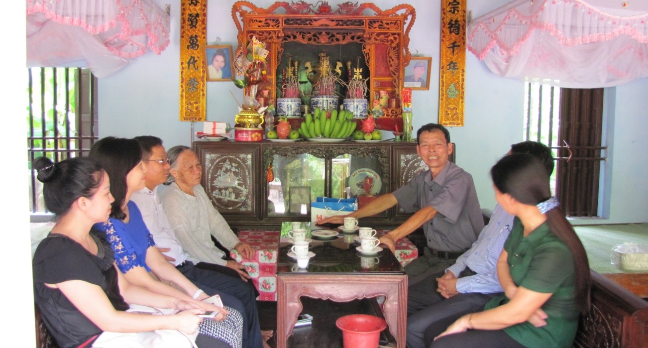Lãnh đạo Tổng công ty Xây dựng Hà Nội - CTCP đến thăm và tặng quà mẹ VNAH tại huyện Lý Nhân - Hà Nam