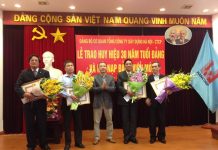 Lễ trao huy hiệu 30 năm tuổi Đảng và kết nạp đảng viên mới của các Chi bộ trực thuộc Đảng bộ Cơ quan Tổng công ty Xây dựng Hà Nội – CTCP Lễ trao huy hiệu 30 năm tuổi Đảng và kết nạp đảng viên mới của các Chi bộ trực thuộc Đảng bộ Cơ quan Tổng công ty Xây dựng Hà Nội - CTCP