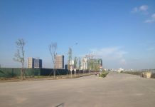 Khu đô thị Ngoại Giao Đoàn thành đại công trường Thiết kế ban đầu: 27 tàng nổi + 2 tầng hầm. Tiến độ thực tế: Tòa nhà hiện đã thi công đến sàn tầng 11, dự kiến bàn giao căn hộ vào quý I/2017